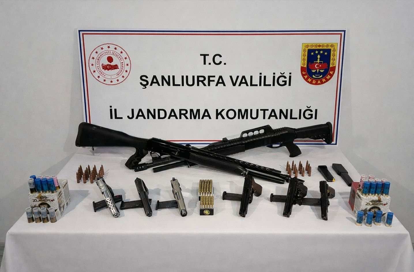 Şanlıurfa’da Eş Zamanlı Operasyon! Silah Ve Mühimmata El Konuldu!