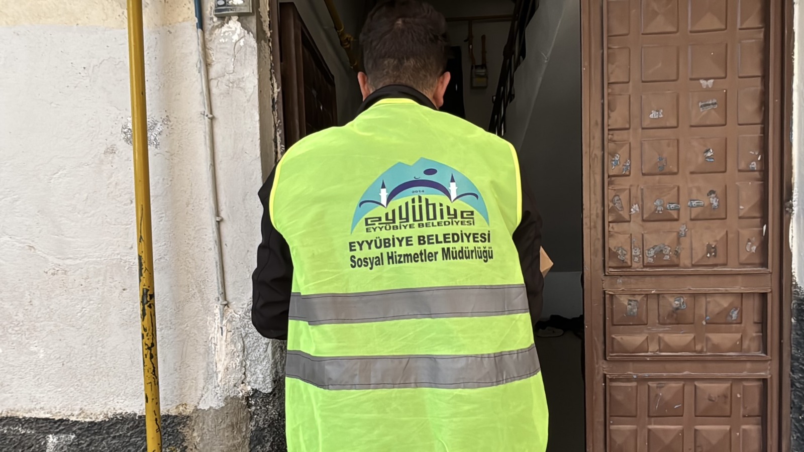 Eyyübiye’de Yetimin Yüzü Gülüyor