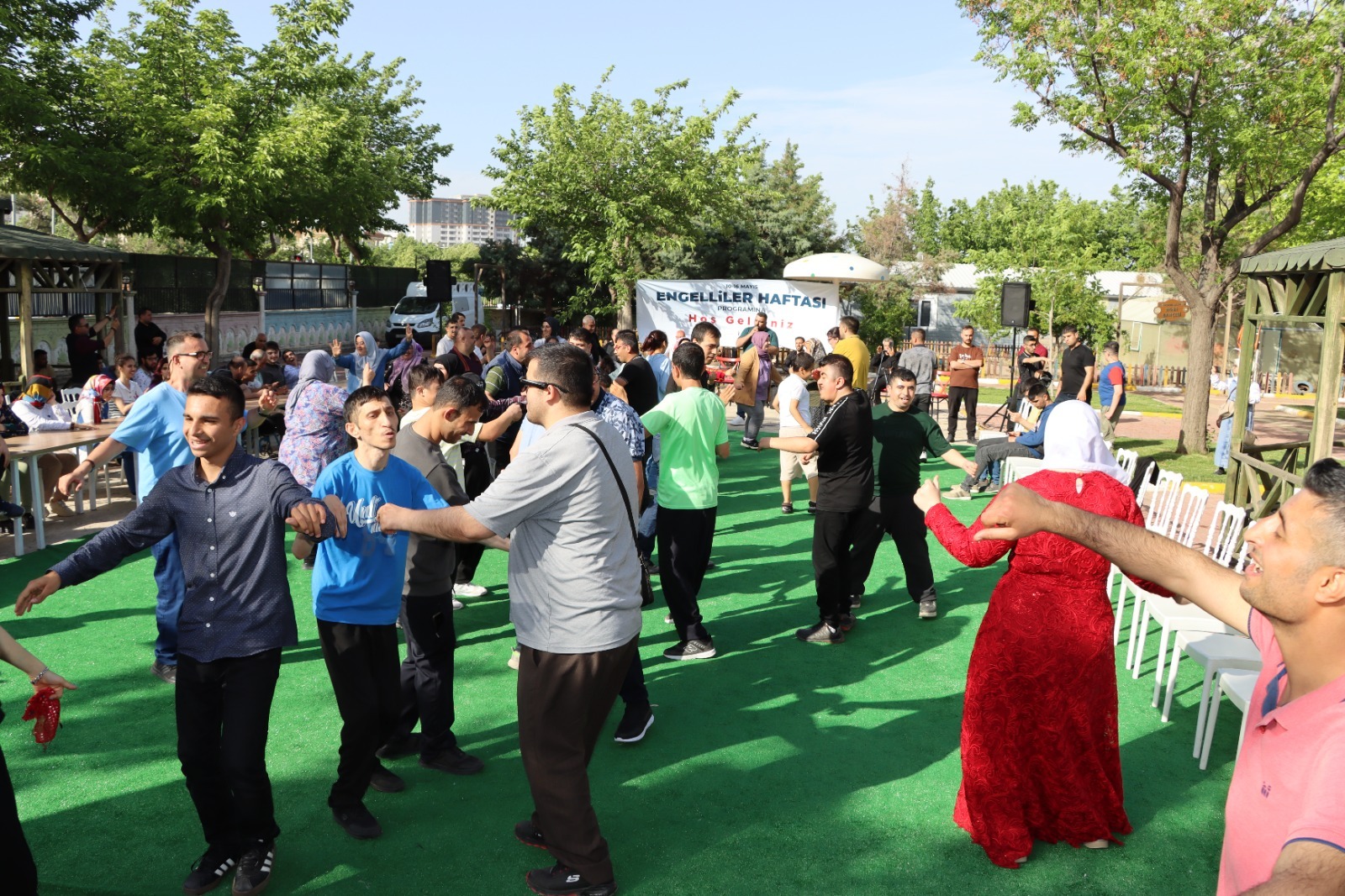 ENGELSİZ HAYATLAR SIRA GECESİYLE MORAL BULDU 