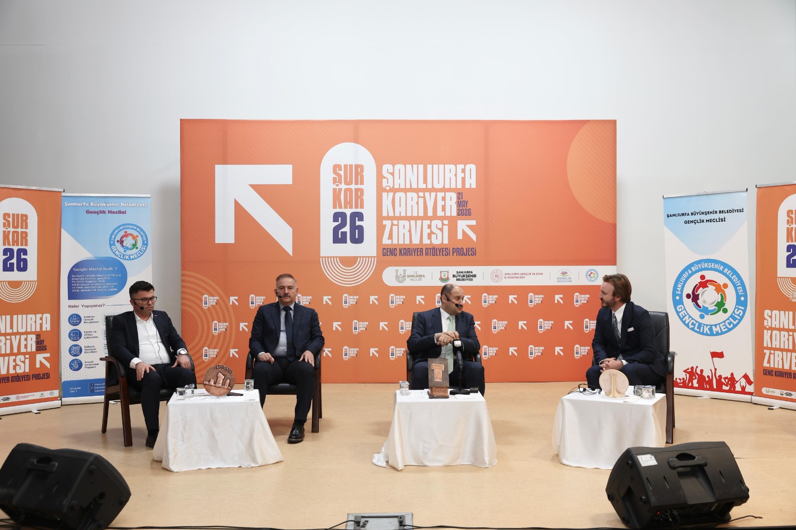 BAŞKAN GÜLPINAR:  “GENÇLERE YAPILAN YATIRIM GELECEĞE YAPILAN YATIRIMDIR”