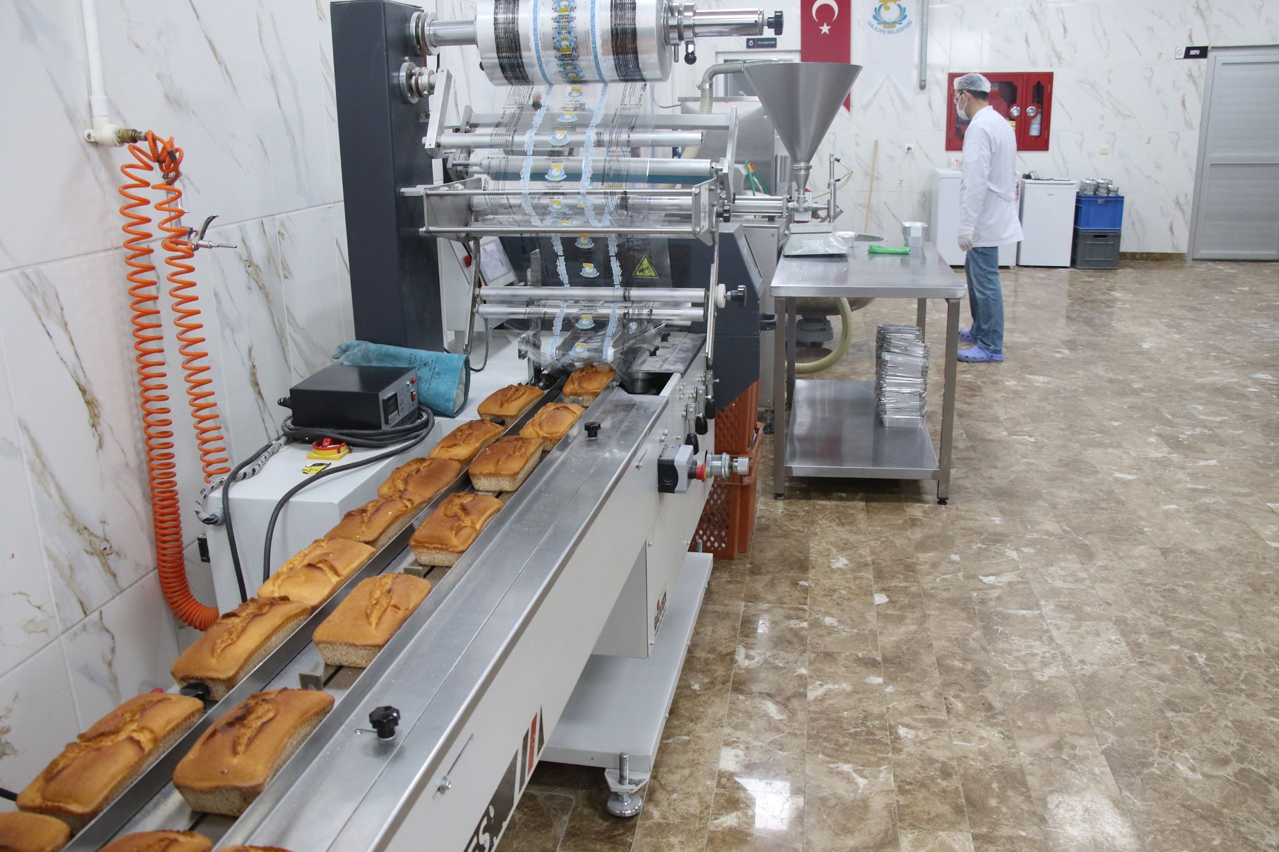 HALİLİYE’DE GLUTENSİZ EKMEK FIRINI BİNLERCE VATANDAŞIN İHTİYACINA YANIT VERİYOR
