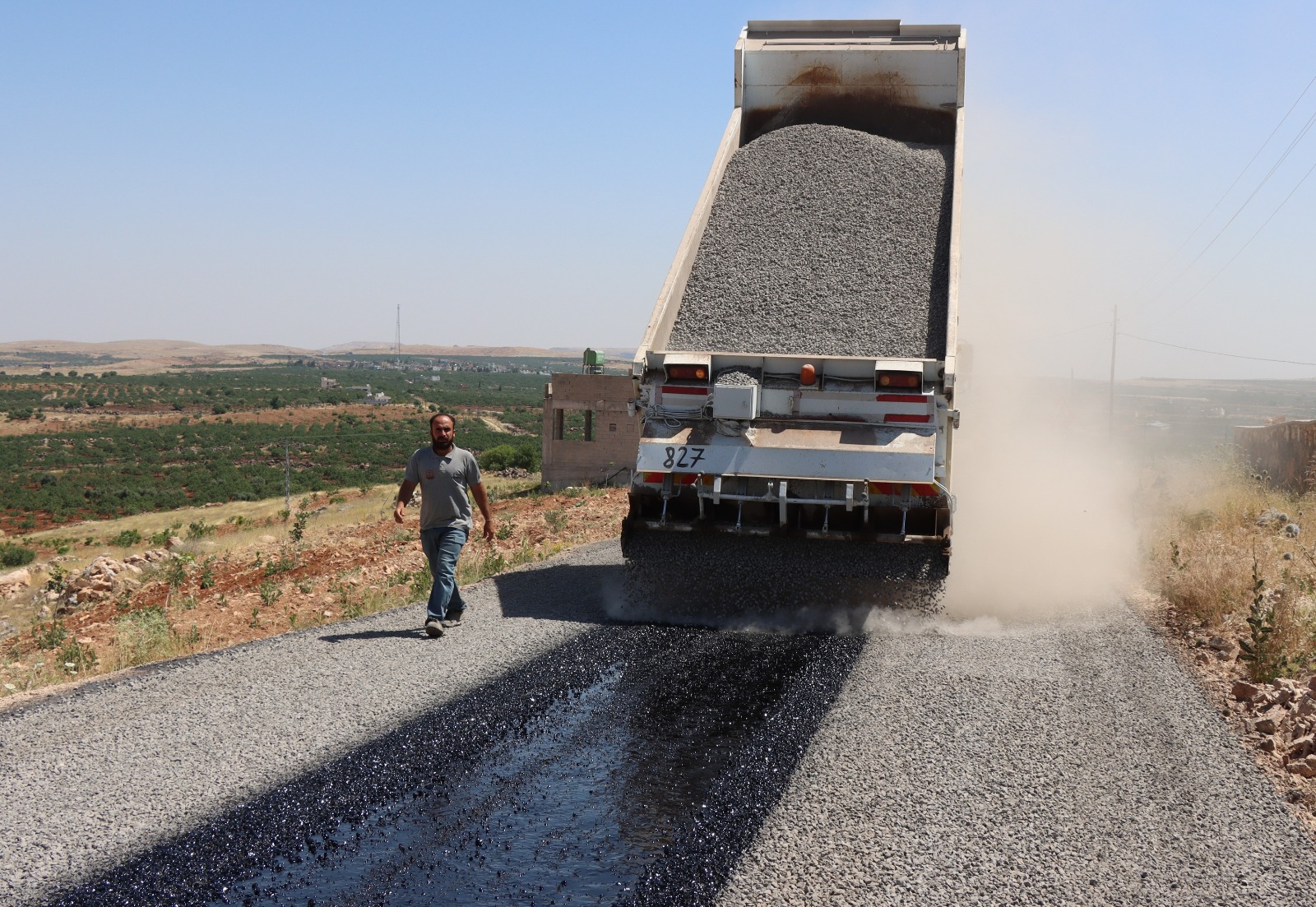 BÜYÜKŞEHİR, KIRSALDA ASFALT SEFERBERLİĞİNİ SÜRDÜRÜYOR 