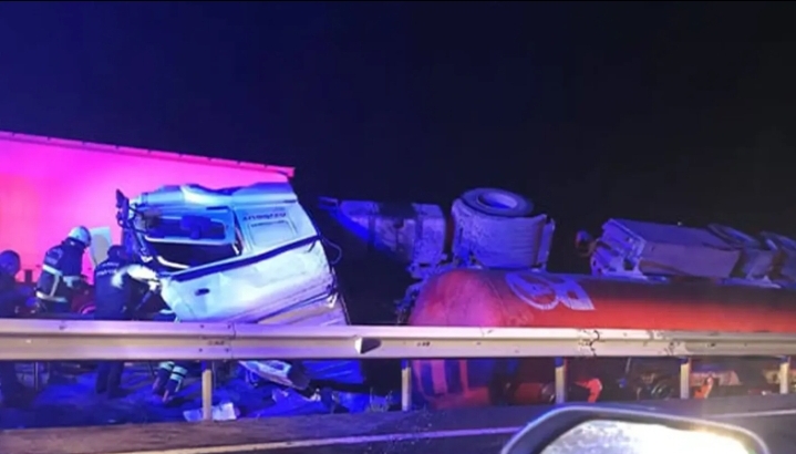 Şanlıurfa’da yakıt yüklü TIR devrildi: Sürücü hayatını kaybetti!