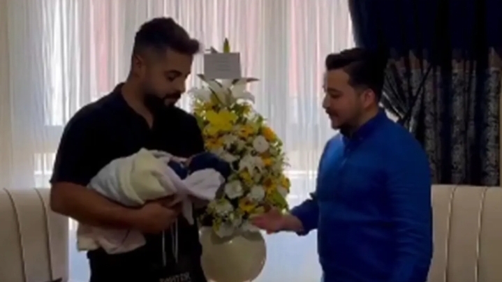 Şanlıurfa’da bebeklerine ismini verdiler! Sedat Peker, altın ve çiçek hediye etti!