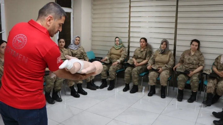 Şanlıurfa’da güvenlik korucularına ilk yardım eğitimi verildi