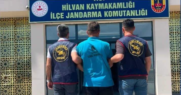 3 Yıldır kılık değiştirerek kaçıyordu: Urfa'da yakalandı
