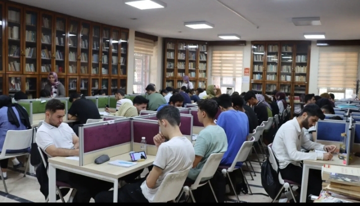 Şanlıurfa Büyükşehir Belediyesi kütüphaneleri YSK adaylarının gözdesi oldu