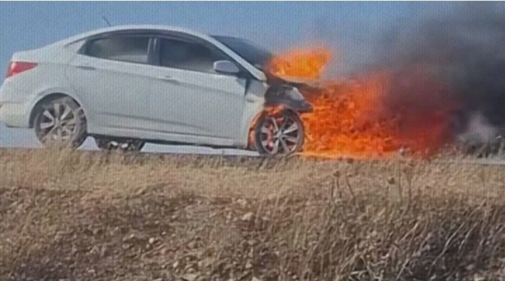 Şanlıurfa’da otomobil alevlere teslim oldu!