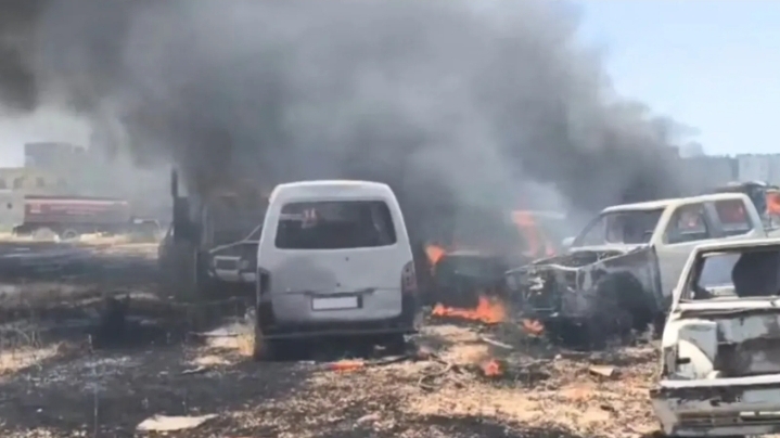 Şanlıurfa'nın ilçesinde yediemin otoparkında yangın: Çok sayıda araç zarar gördü!