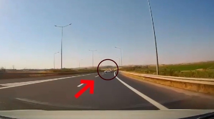 Şanlıurfa'da otoyolda ters yönde ilerleyen sürücüye ağır ceza! Araç trafikten men edildi