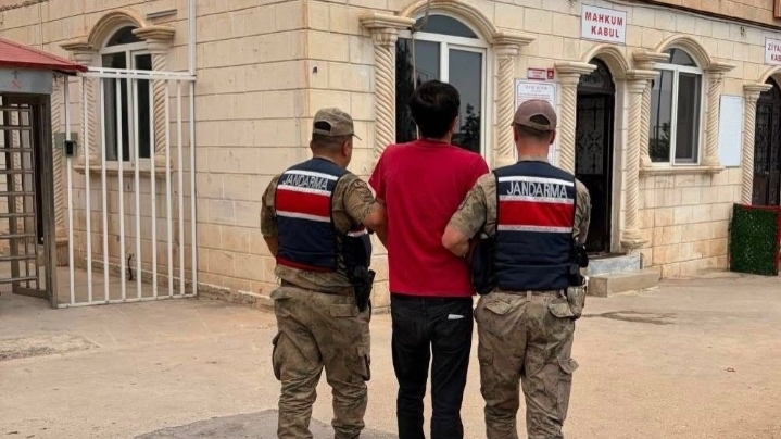 Karaköprü’de 4 yıl 2 ay hapis cezası bulunan şahıs yakalandı!