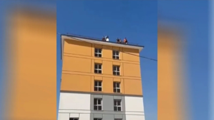 Haklarını alamadıklarını öne sürdüler! Urfalı işçiler eylem yaptı!
