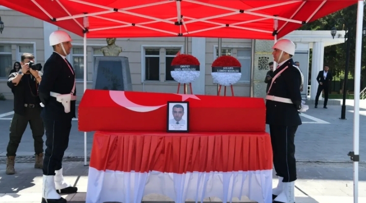 Şanlıurfa Emniyetinde yas: Başkomiser Hacı Murat Özbal dualarla uğurlandı!