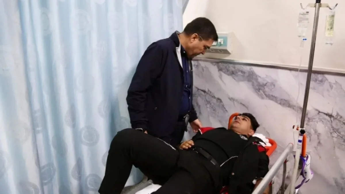 Şanlıurfa’da polisler kaza yaptı! Aksoy hastanede ziyaret etti