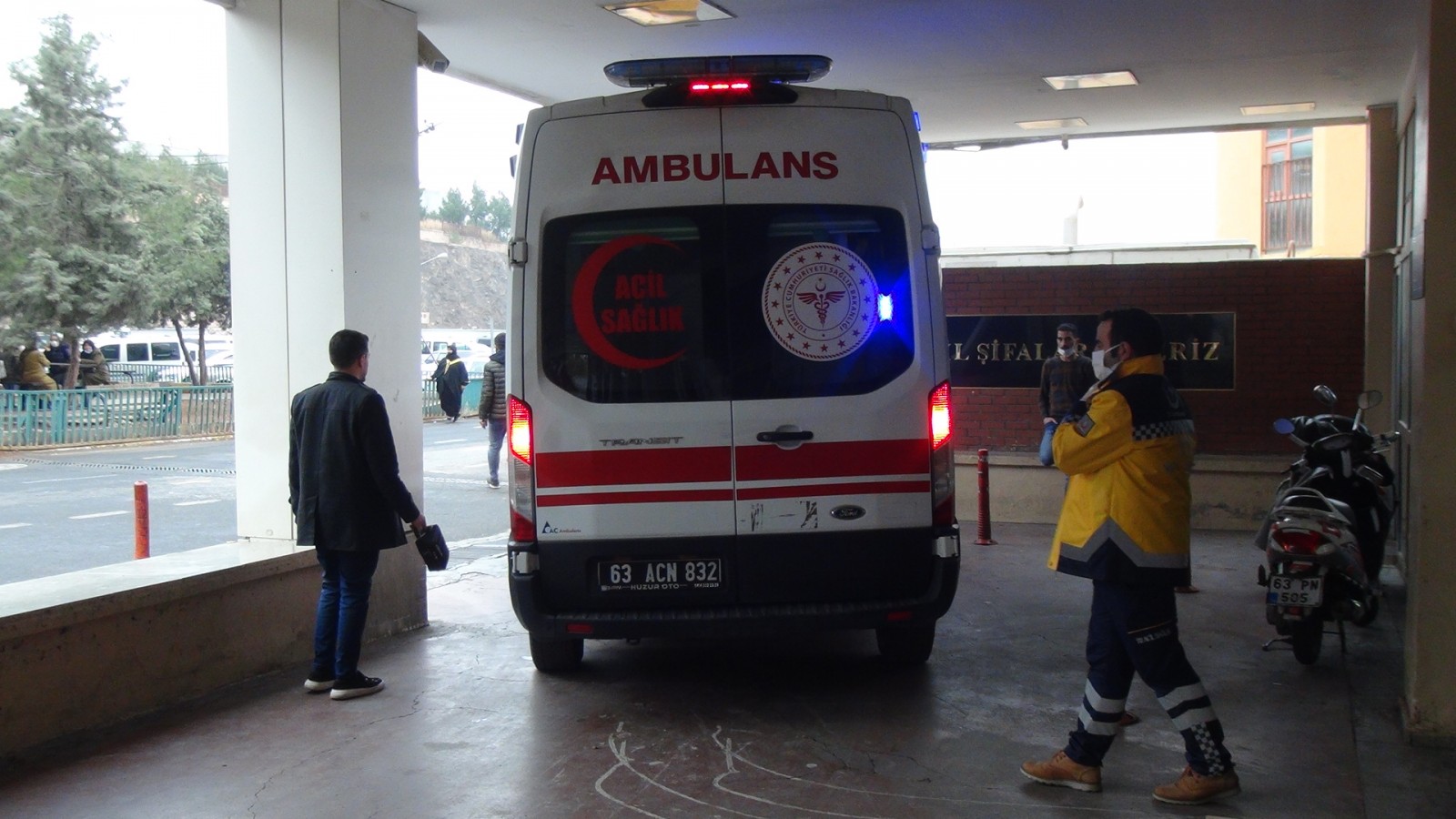 Karaköprü’de otomobil yayaya çarptı
