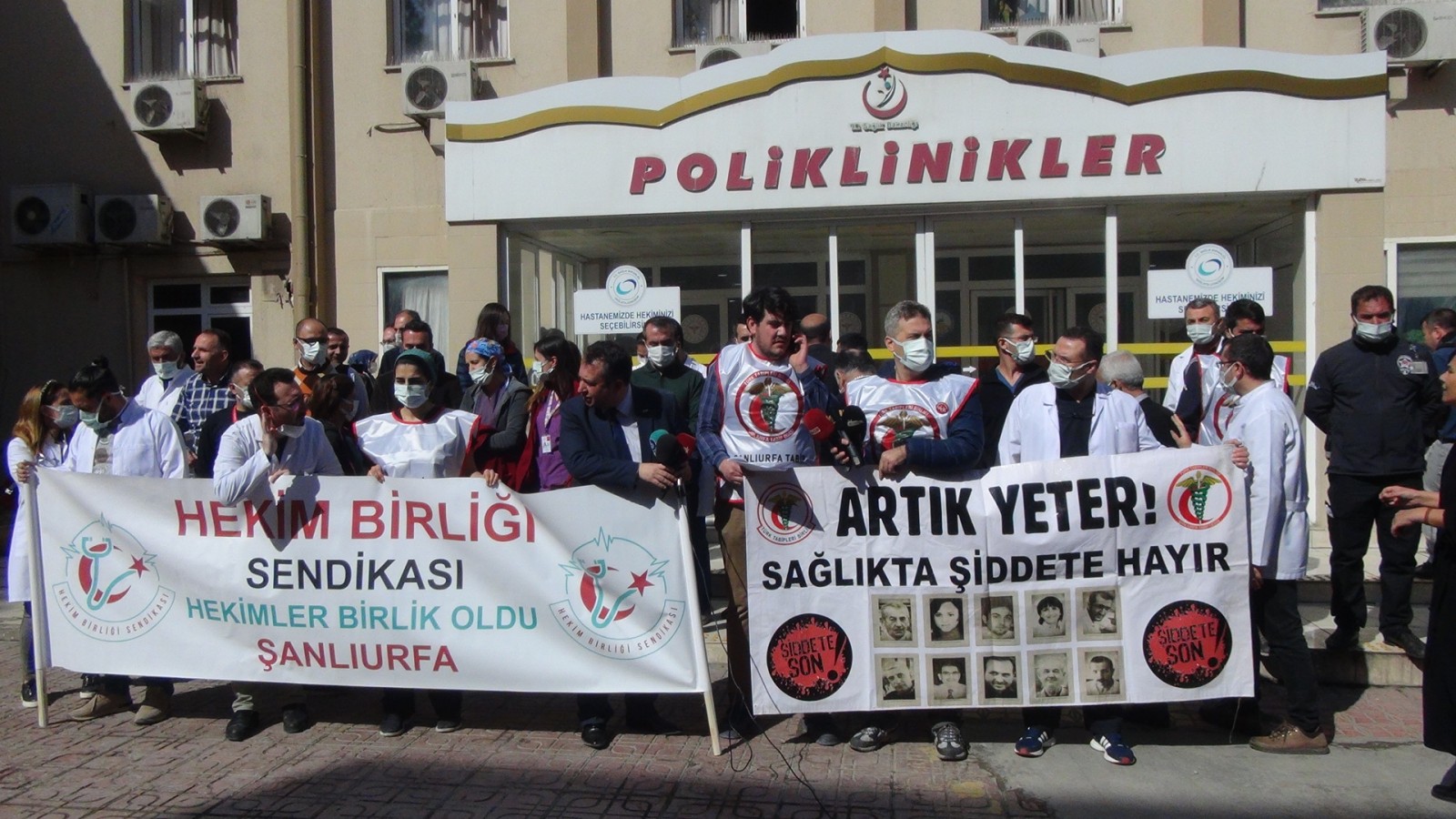 Sağlık çalışanlarından şiddet tepkisi