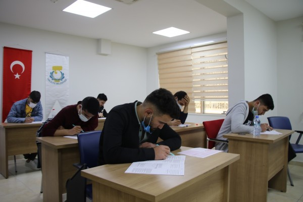Haliliye Belediyesinden üniversite sınavlarına hazırlanan öğrencilere destek