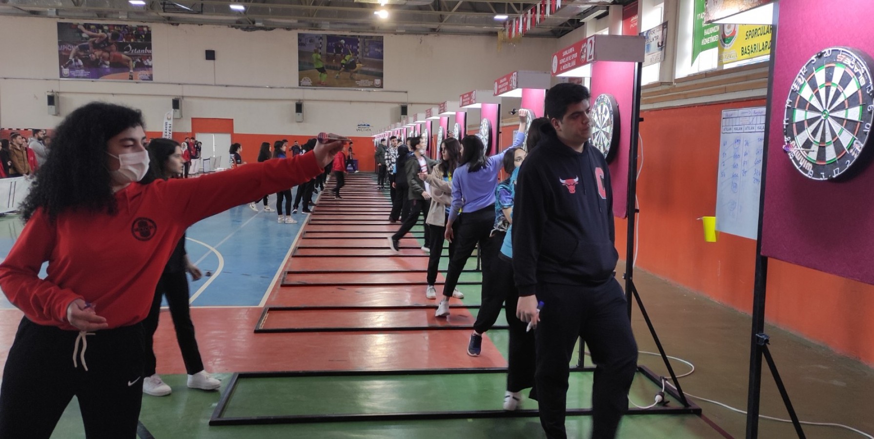 Şanlıurfa'da Şehit Demet Sezer Dart Turnuvası başladı