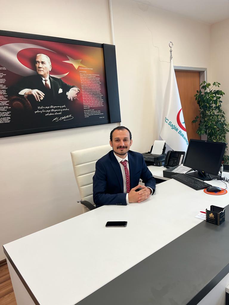  Soyadının verildiği hastaneye başhekim oldu