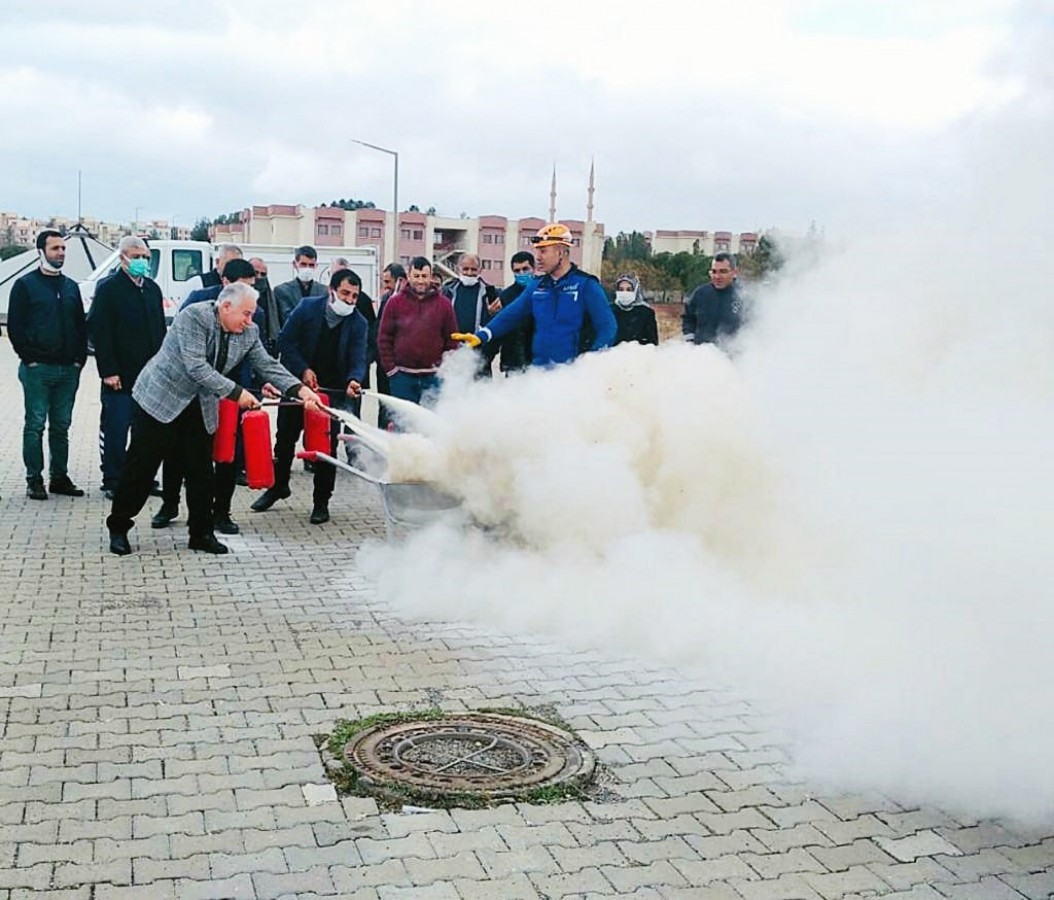 Harran Üniversitesi personellerine afet eğitimi