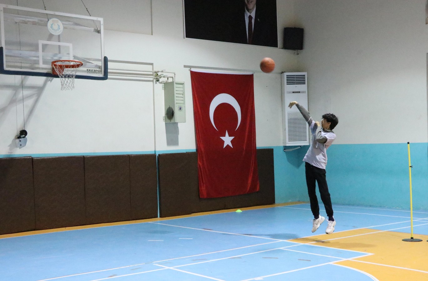 Gençler spora yoğun ilgi gösteriyor