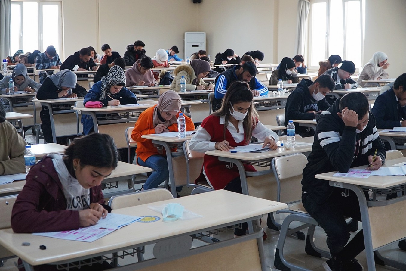HARRANYÖS sınavına binlerce öğrenci katıldı