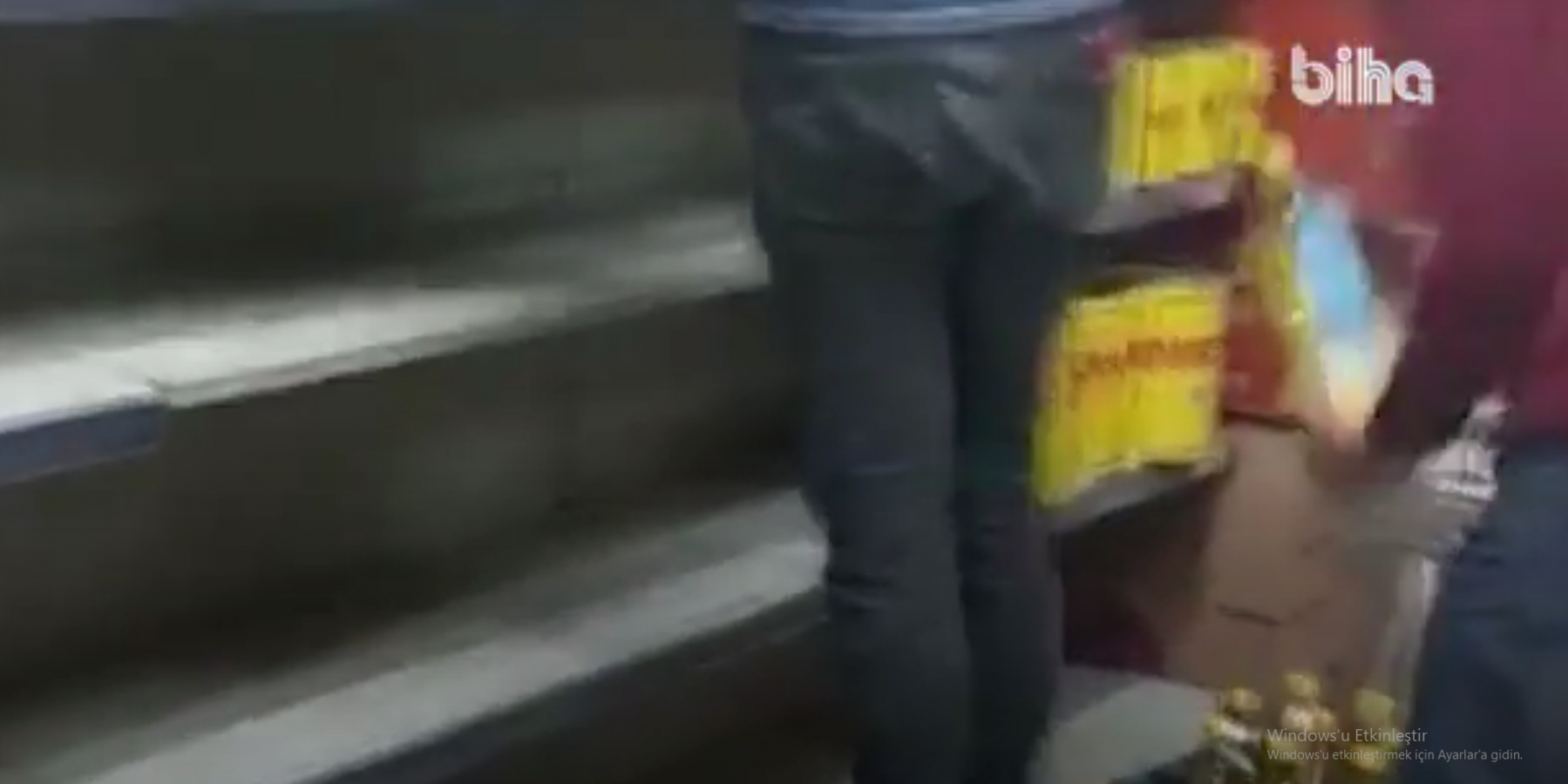 Raflardaki yağları boşalttılar!