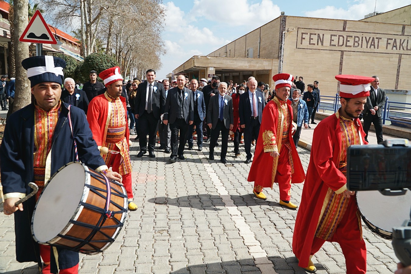 HRÜ’nün 30. kuruluş yıl dönümü çeşitli etkinliklerle kutlanıyor