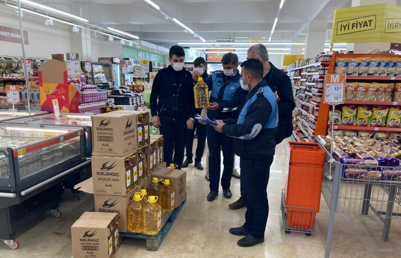 Şanlıurfa'da yüzlerce market denetlendi