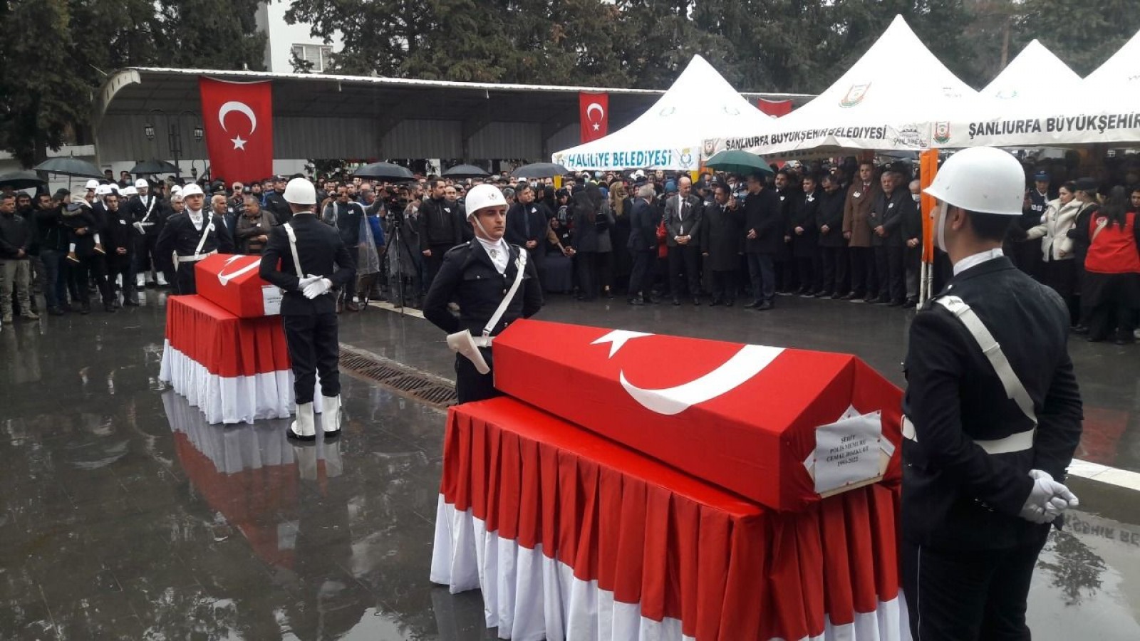Şanlıurfa, şehit polislerini uğurladı