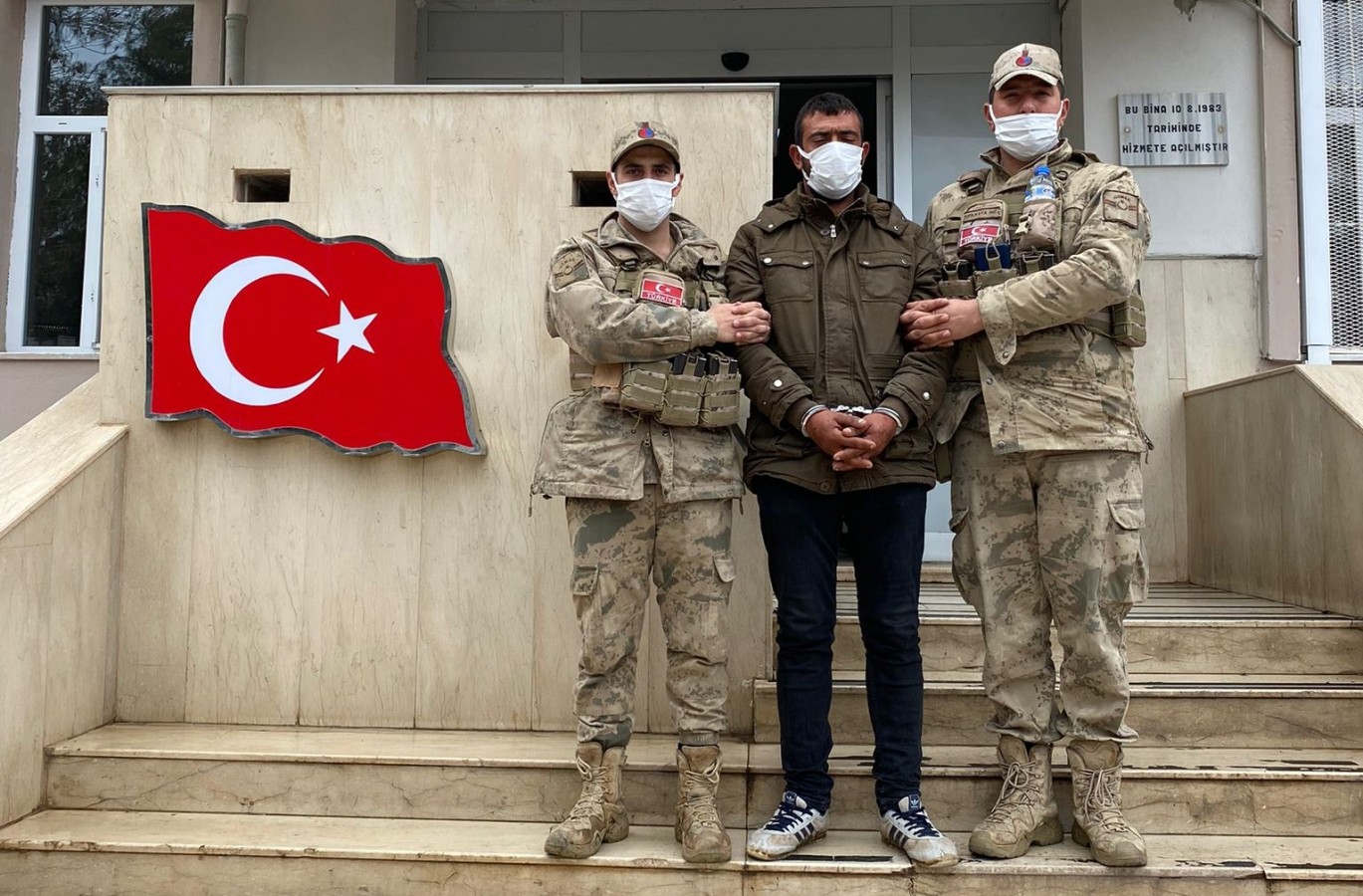 Çifte suçtan aranan zanlı yakalandı