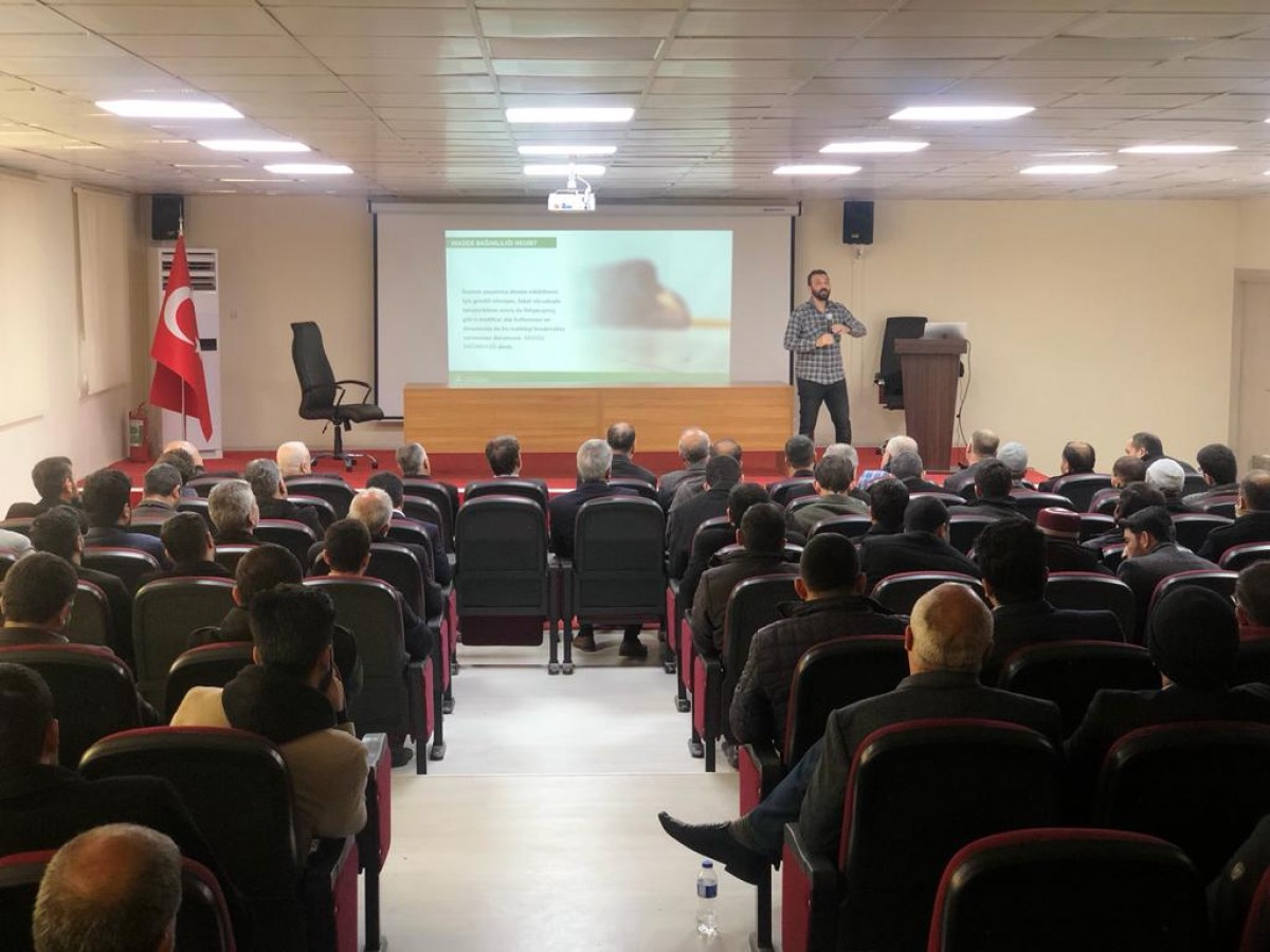 Emniyetten kamu personeline bilgilendirme semineri