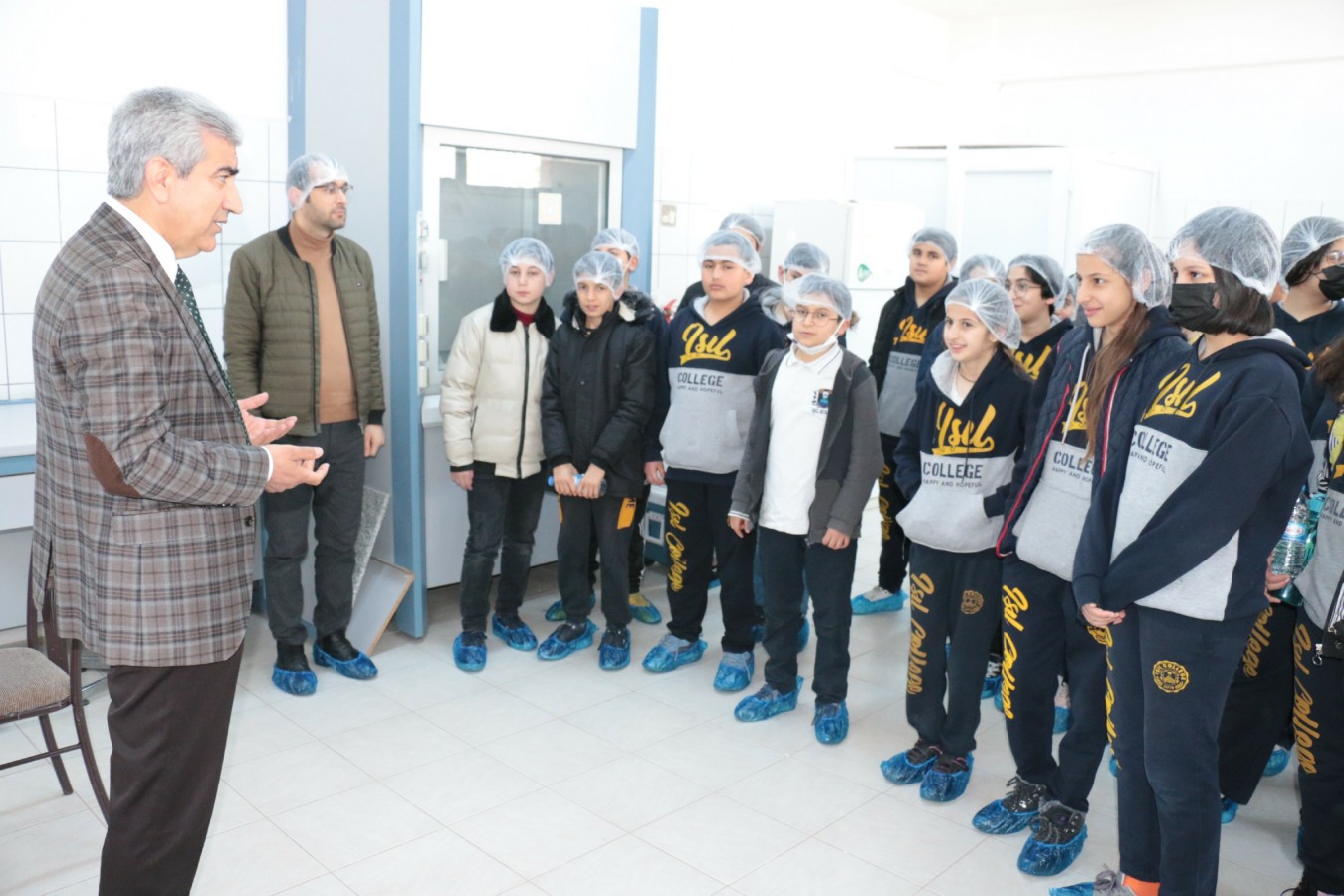 Öğrenciler arıtma tesisini gezdi