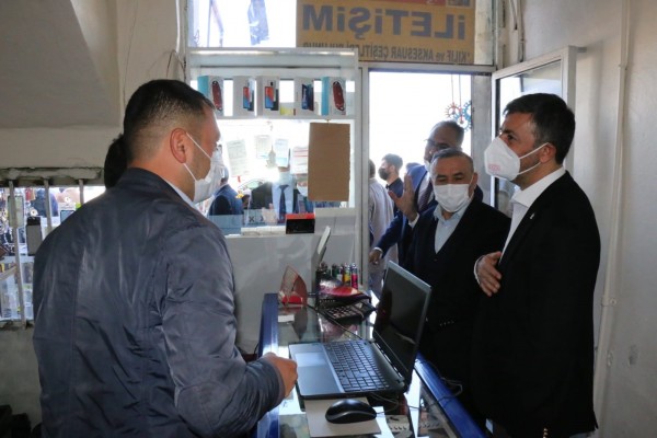 AK Parti İl Teşkilatı esnafı ziyaret etti