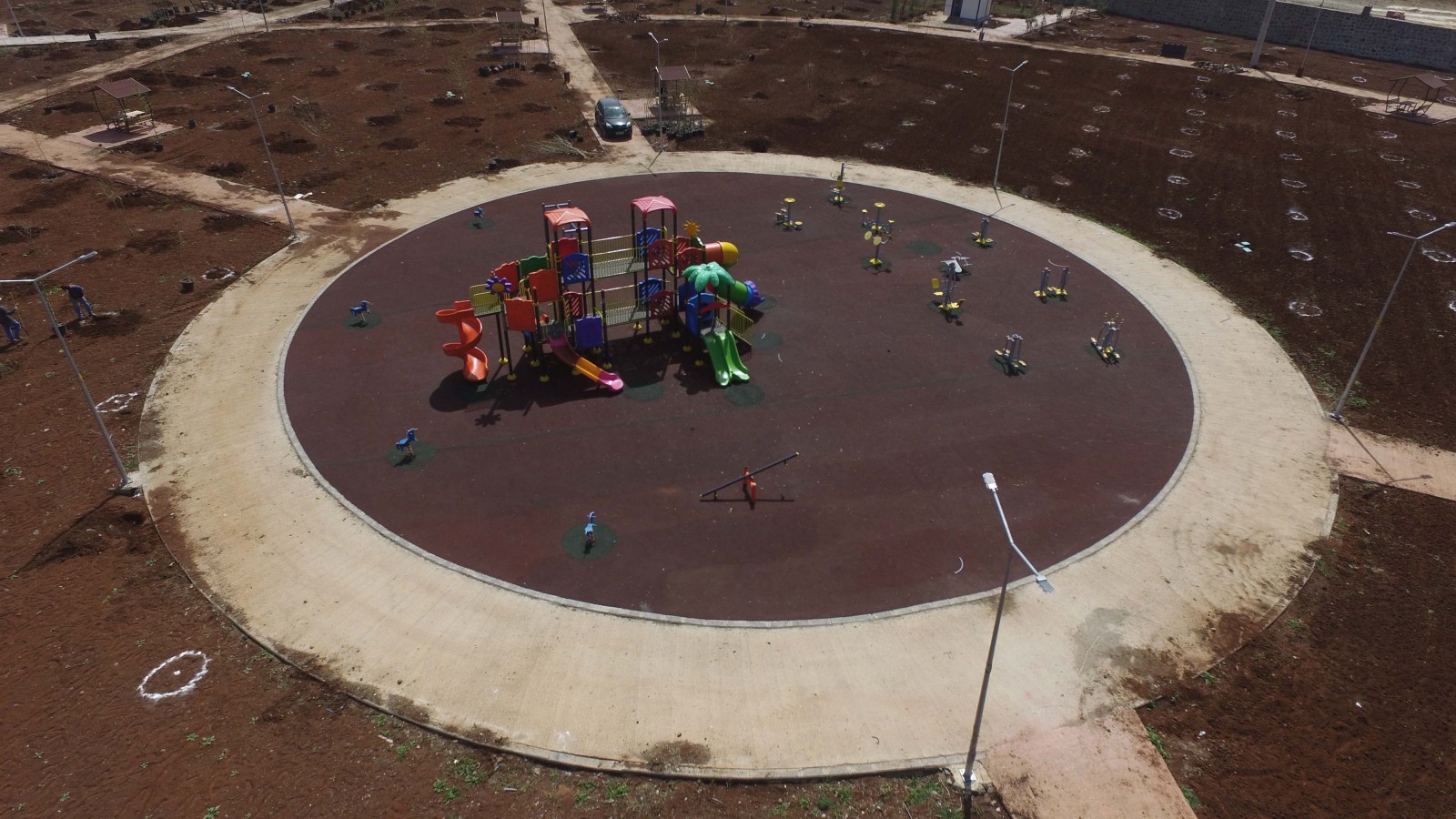 Başkan Çakmak, Kent Ormanı alanında incelemelerde bulundu