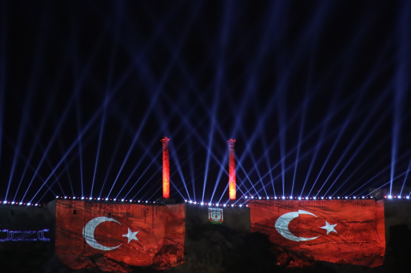 Şanlıurfa'nın kurtuluş yıldönümünde coşkulu kutlama