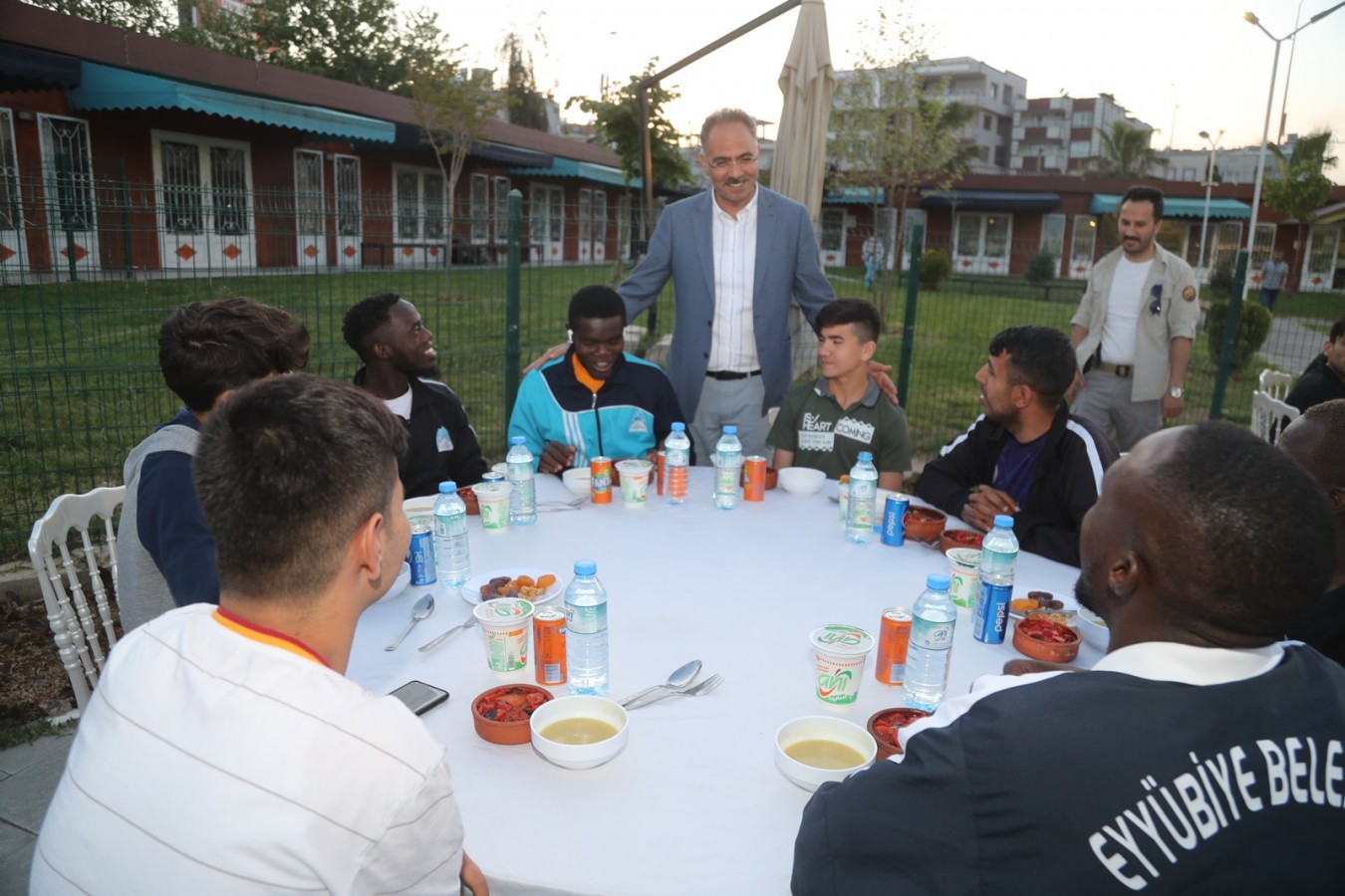 Başkan Kuş engellilerle iftarda buluştu