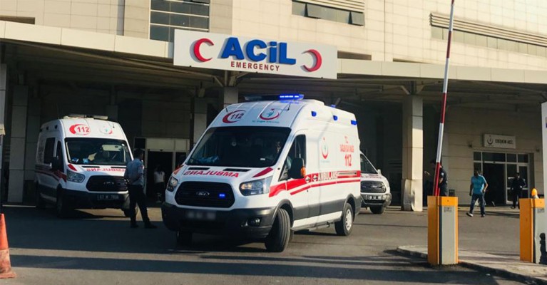 Şanlıurfa'da kavgayla ilişkisi olmayan vatandaş yaralandı