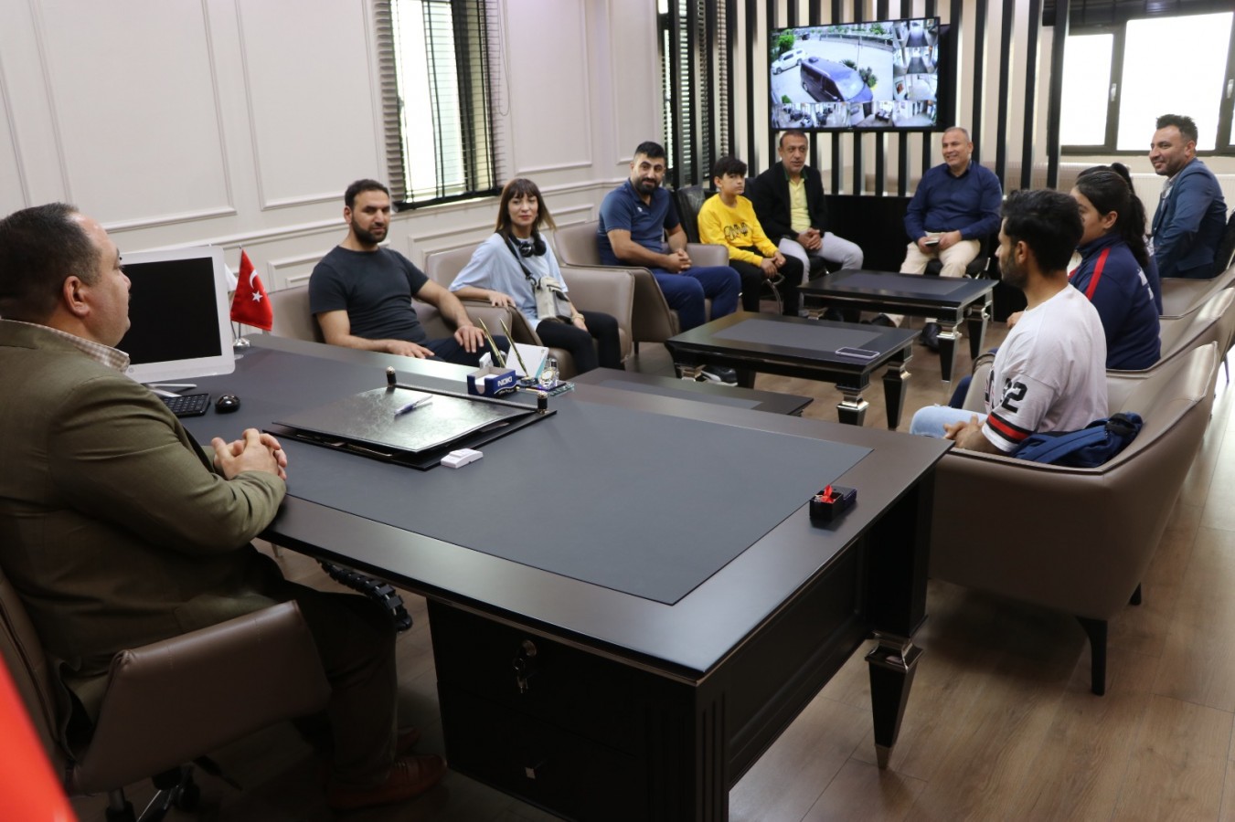 Başkan Ekinci başarılı sporcuları ödüllendirdi
