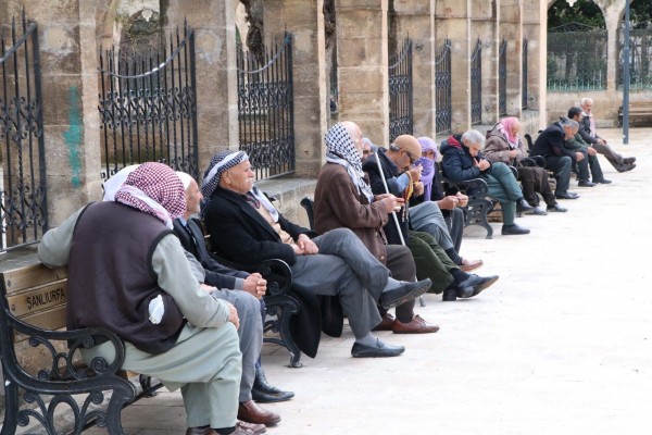 Vekiller yaşlıların sorunlarını araştıracak