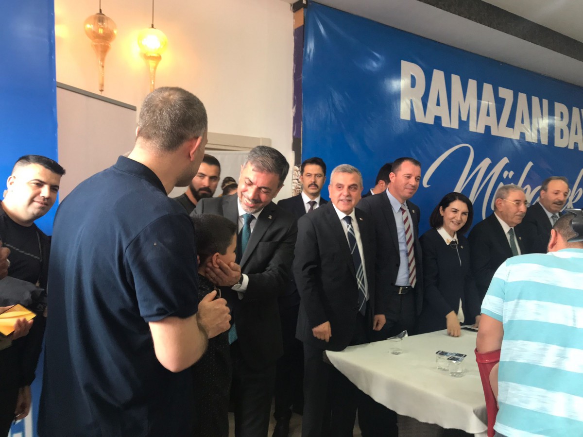AK Parti İl Başkanlığında bayramlaşma