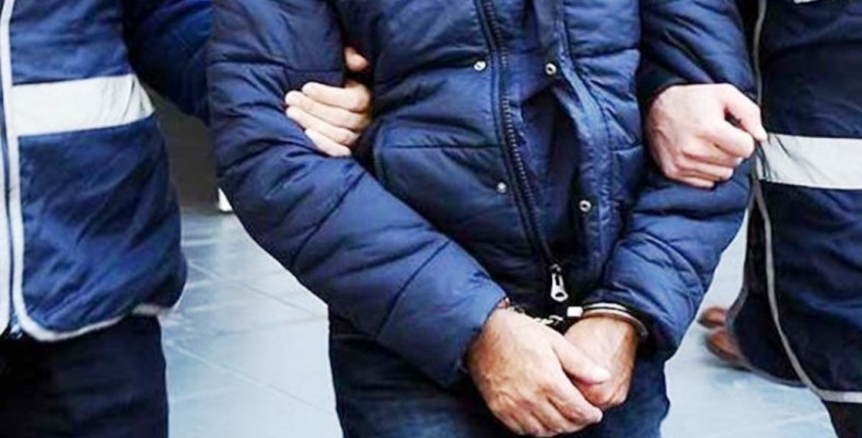 Kendini ‘Cumhurbaşkanı danışmanı’ olarak tanıtan şüpheli gözaltına alındı