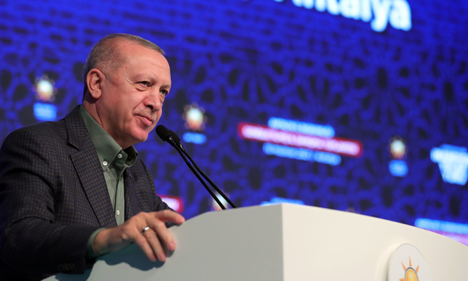 Anket sonuçlarının ardından Erdoğan kurmaylarını kampa alıyor