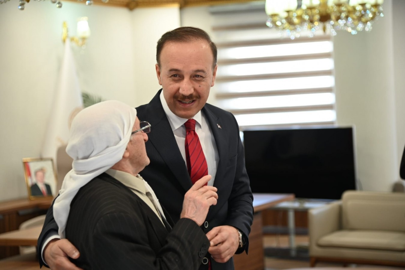 Vali Erin'den Urfalılara ve yeni valiye mesaj!