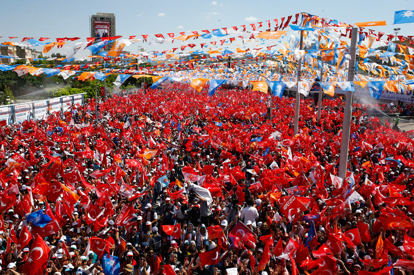 Urfa'da seçmen ezberi bozacak mı? Anketlerde AK Parti sonucu...