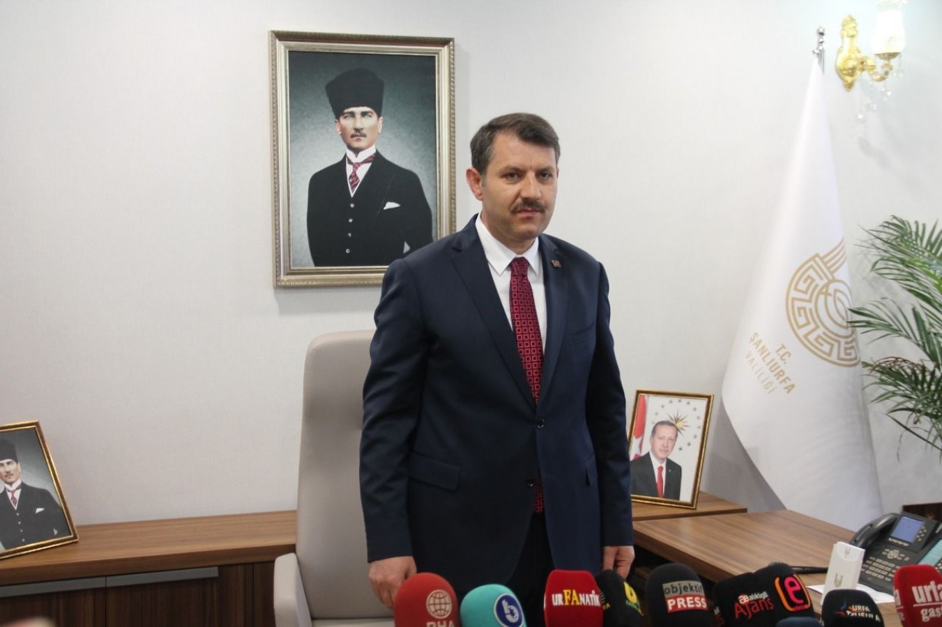 Şanlıurfa’ya atanan Vali Ayhan görevine başladı (-EK)
