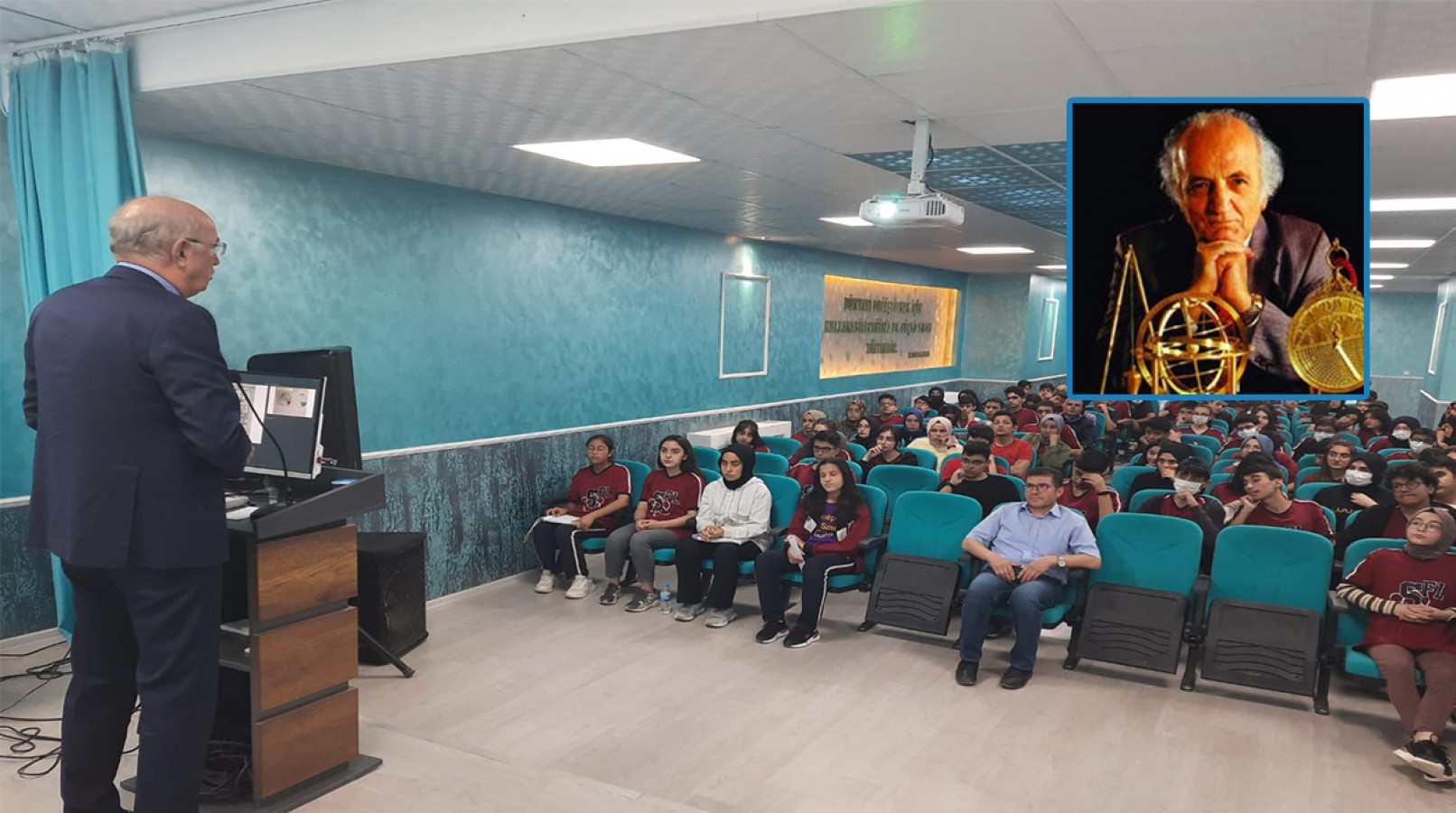 Merhum Prof. Dr. Fuat Sezgin Urfa'da öğrencilere anlatıldı