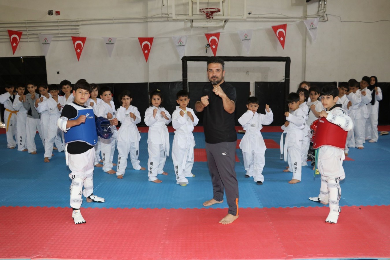 Karaköprü’de geleceğin şampiyonları yetişiyor