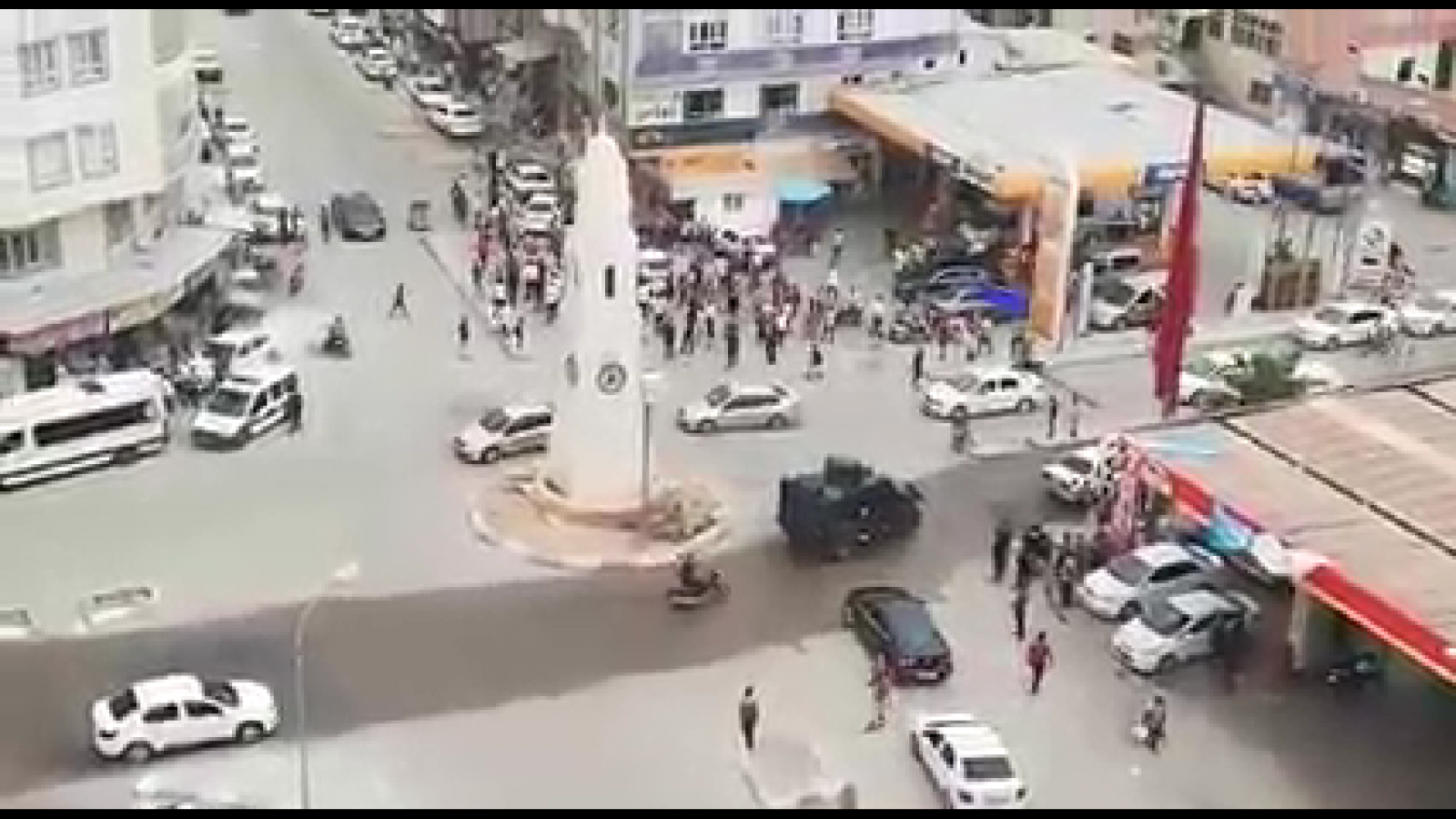 Akçakale’de iki aşiretin kavgasında, ortalık savaş alanına döndü!
