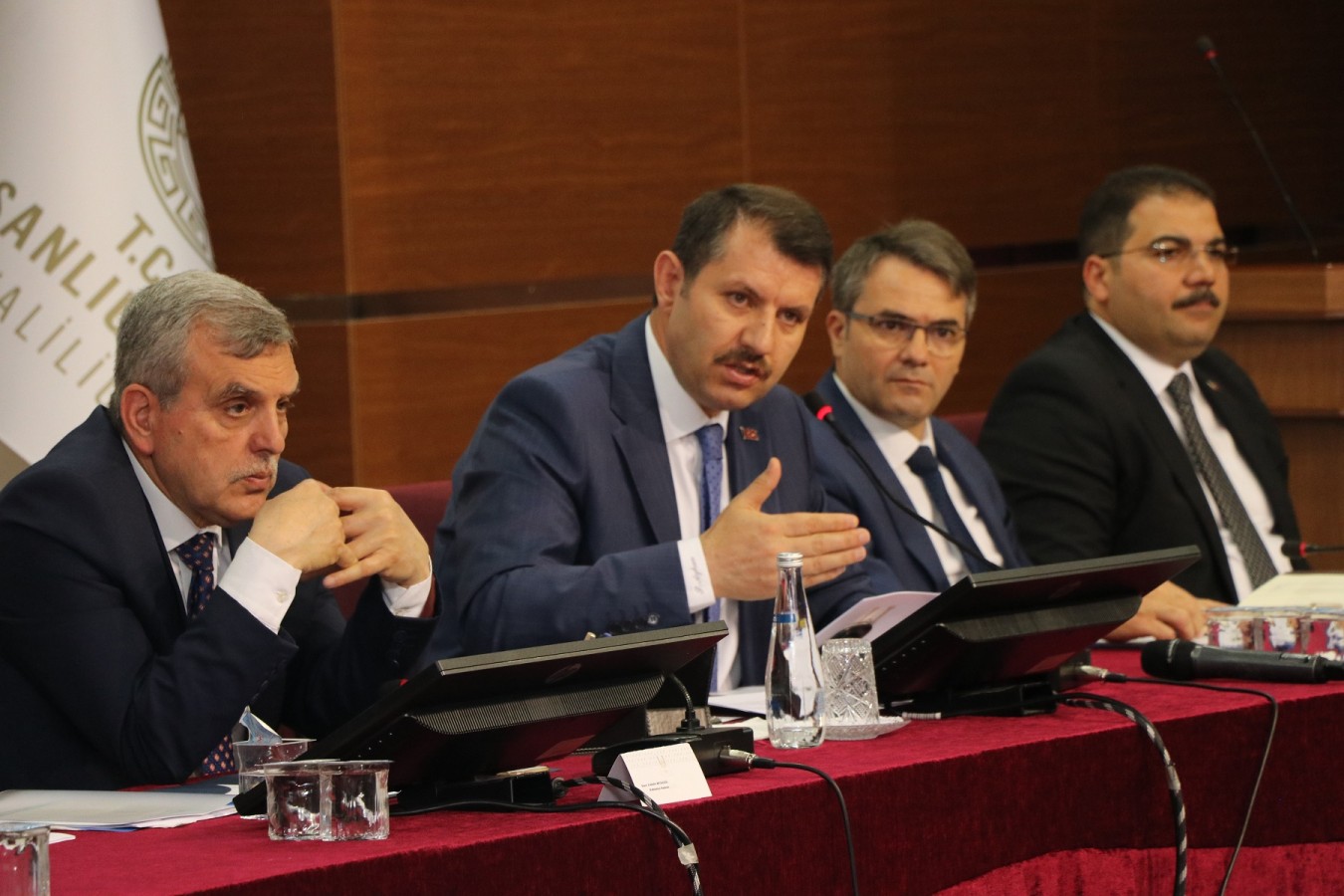 Vali Ayhan: Sorunları tespit edip çözüm üreteceğiz